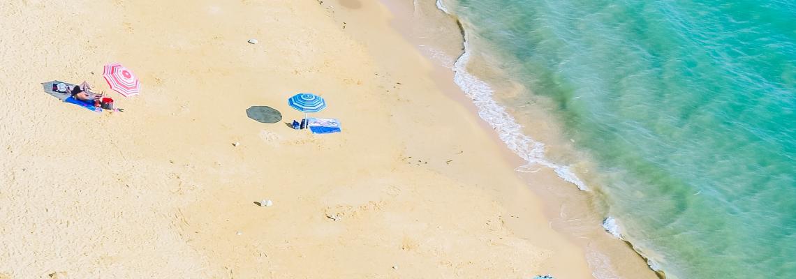 Prazne plaže.